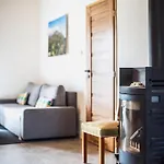 Dvur Dolenec Апартаменты *