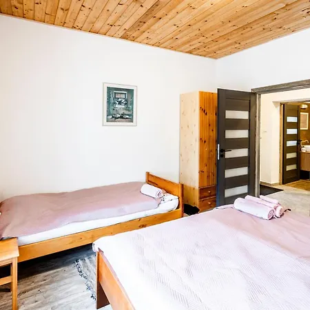 Dvur Dolenec Appartement