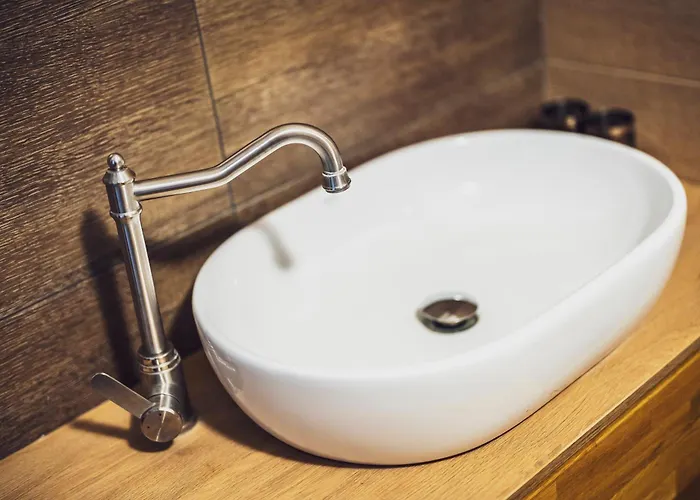 Dvur Dolenec شقة *