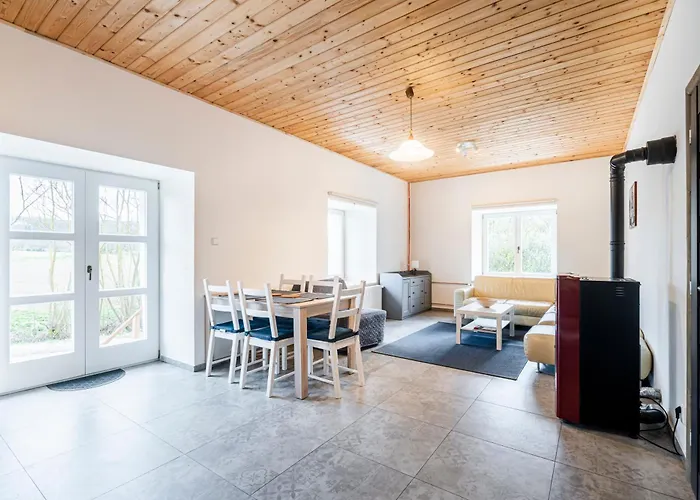 شقة Dvur Dolenec Rohoznice (Hradec Kralove)